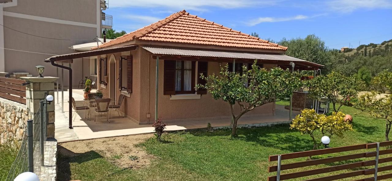 Vasiana Country House Razata ภายนอก รูปภาพ