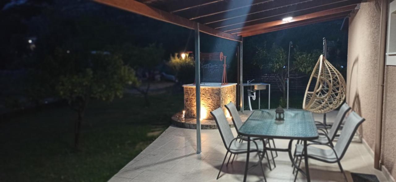 Vasiana Country House Razata ภายนอก รูปภาพ